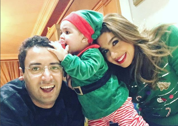 صورة عائلية مميزة تجمع هدى سعد بزوجها وطفلها فارس