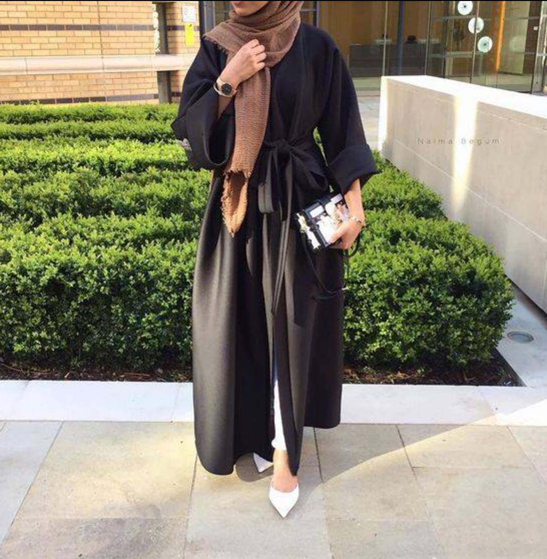 إستايل الـ Open Abaya