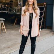 la veste blazer شي حاجة مهمة خاصها تكون عندك