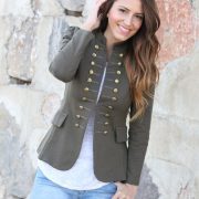 la veste blazer شي حاجة مهمة خاصها تكون عندك