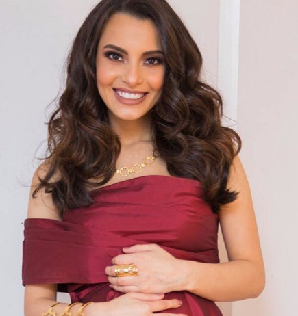 مارأيك بأناقة كارمن سليمان وهي حامل