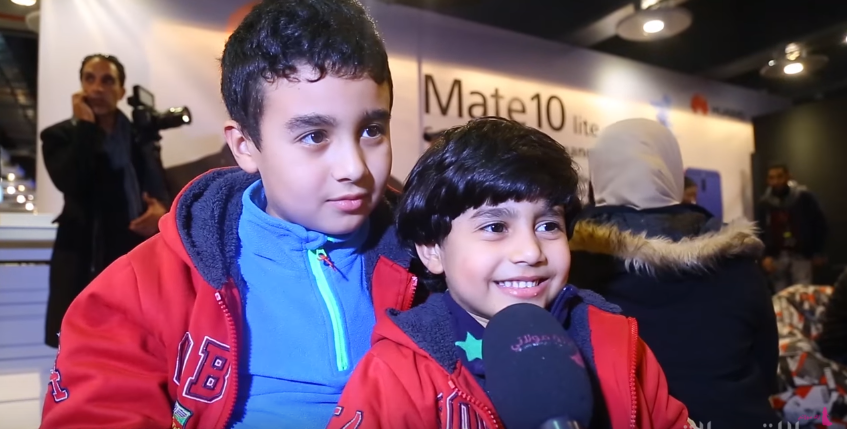 فيديو: أطفال يبدعون في أدائهم لأغنية الدوزي &laquo;&nbsp;مينة&nbsp;&raquo; وهذه رسالتهم لفنانهم المفضل