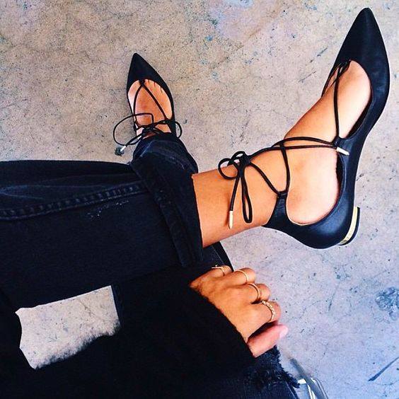 مارأيك بأحذية Lace up flats