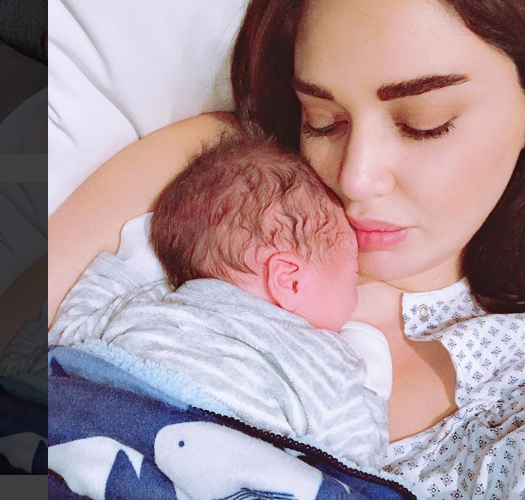 بالصورة: سيرين عبد النور مع مولودها الجديد &nbsp;&raquo; كريستيانو&nbsp;&raquo;