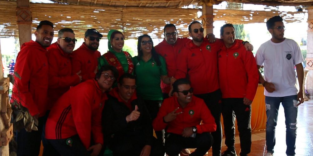 فيديو : فنانون و إعلاميون و رياضيون مجتمعون لمساندة المنتخب الوطني