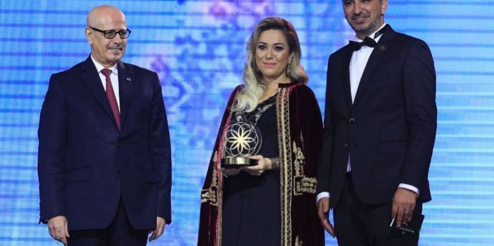 من لبنان.. مريم بلخياط أفضل مصممة للقفطان المغربي