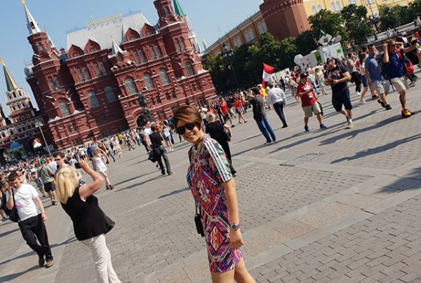 صورة.. ليلى الحديوي تصل إلى روسيا