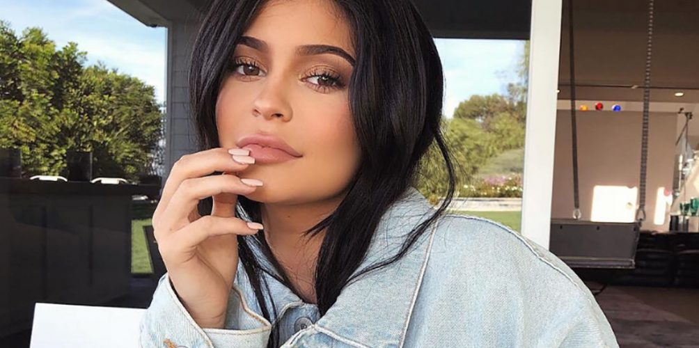 كايلي جينر تقترب من لقب &laquo;&nbsp;أصغر ميليارديرة&nbsp;&raquo; في العالم بثروة تقدر ب900 مليون دولار