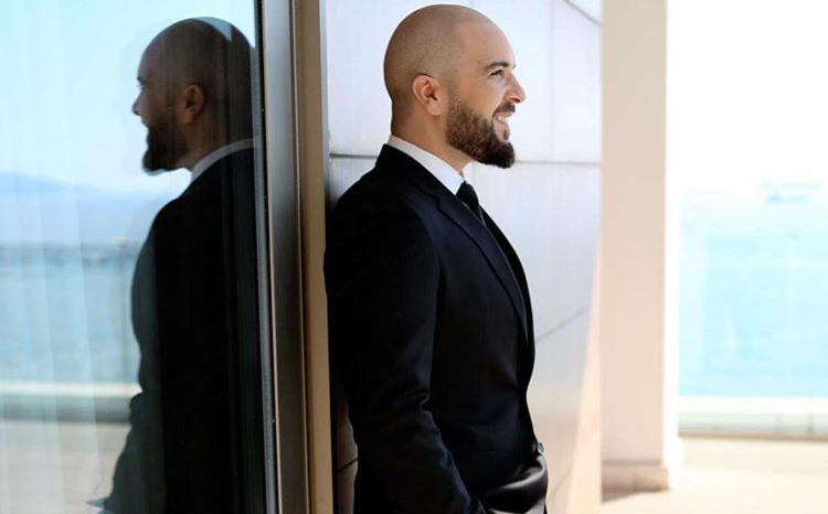 الدوزي يكشف أخيرا لجمهوره عن جديده الفني &laquo;&nbsp;آمر&nbsp;&raquo;.. (فيديو)