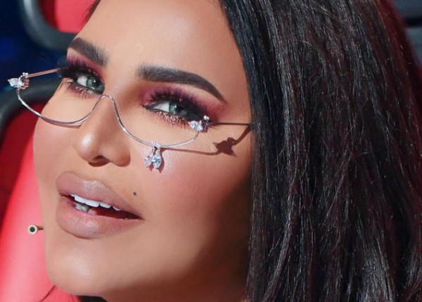 موجة سخرية تطال أحلام بسبب خطأ ارتكبته في جملة باللغة الفرنسية