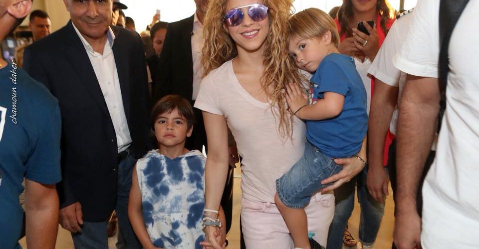 بالفيديو.. شاكيرا وابنها يتكلمان بالعربية