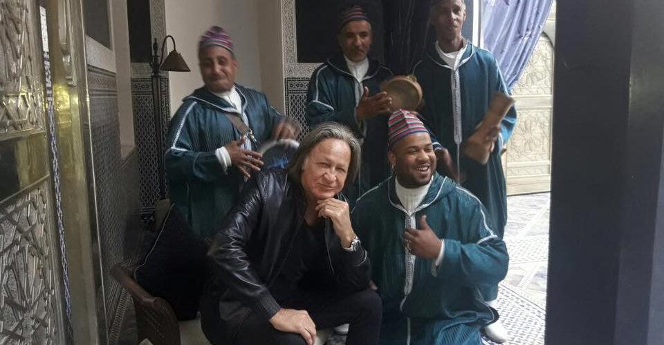 هكذا عبر والد عارضة الأزياء العالمية جيجي حديد عن حبه الكبير للمغرب (صورة)