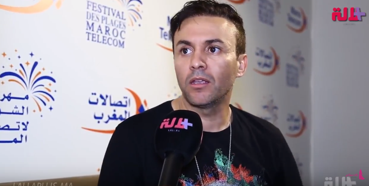 حاتم إدار ردا على منتقديه :&nbsp;&raquo; مالنا قتلنا كينيدي .. كاينين ناس لي كيحبو الفن ديالي &laquo;&nbsp;