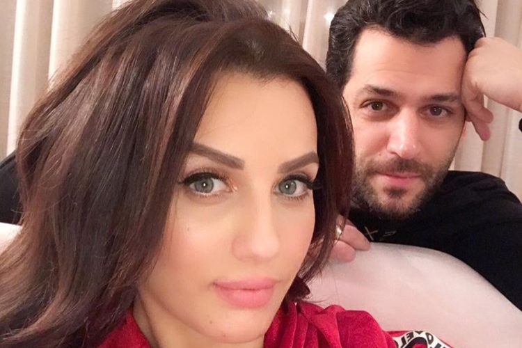 إيمان الباني تبارك العيد لجمهورها على طريقتها الخاصة (صورة)