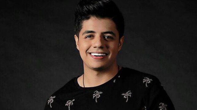 إيهاب أمير : &laquo;&nbsp;الفنانين في المغرب غير كيتقاتلو &laquo;&nbsp;