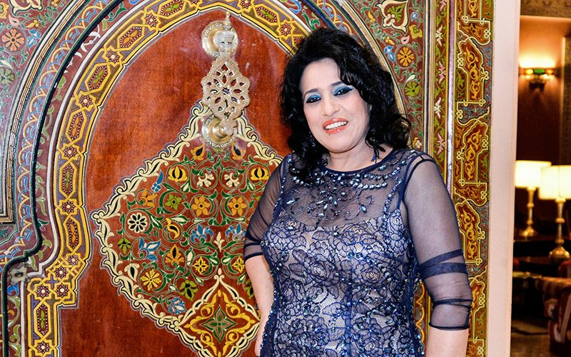 أغاني نجاة عتابو حاضرة في عرض للأزياء بأسبوع الموضة في ميلانو (فيديو)