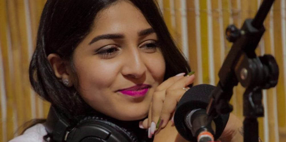 بعد أن أحرجها جمهور &laquo;&nbsp;البولفار&nbsp;&raquo;.. نجوم مغاربة يتضامنون مع &laquo;&nbsp;بنت الستاتي&nbsp;&raquo; (صور)