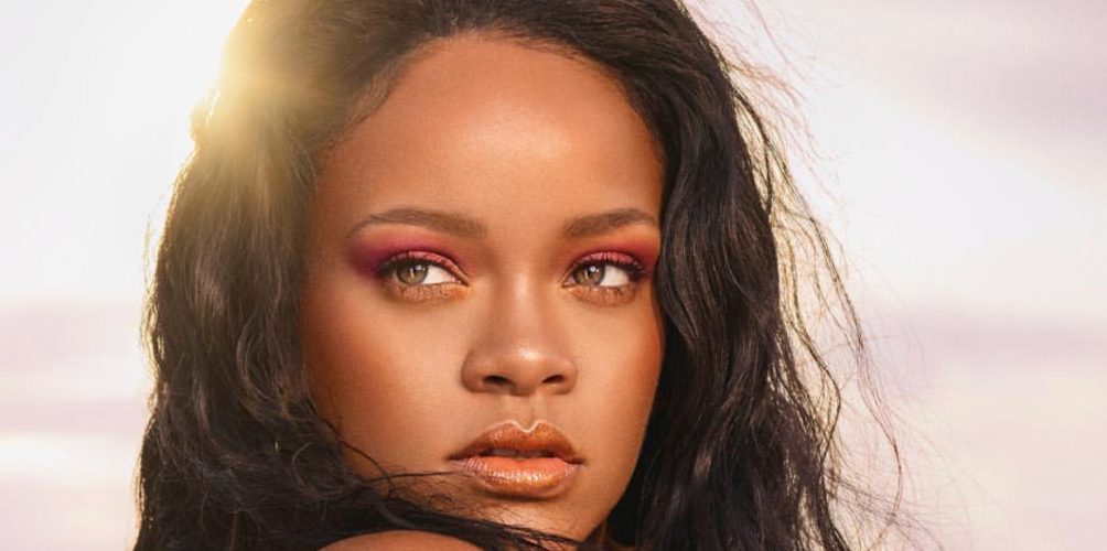 إلى جانب الغناء والتمثيل.. ريهانا أصبحت سفيرة لبلادها باربادوس !