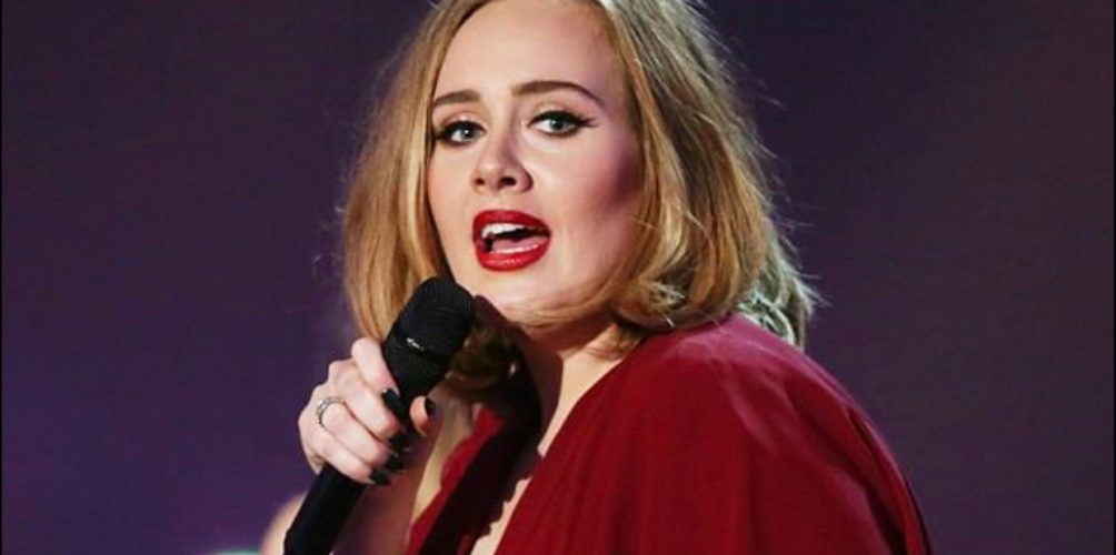 رغم عدم إصدارها لأي عمل غنائي.. أديل تحصل على مبلغ خيالي