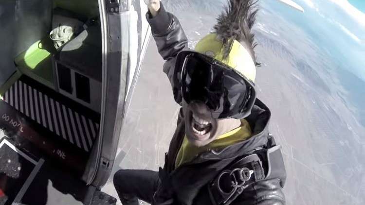 وفاة مغني راب مشهور بعدسقوطه من طائرة