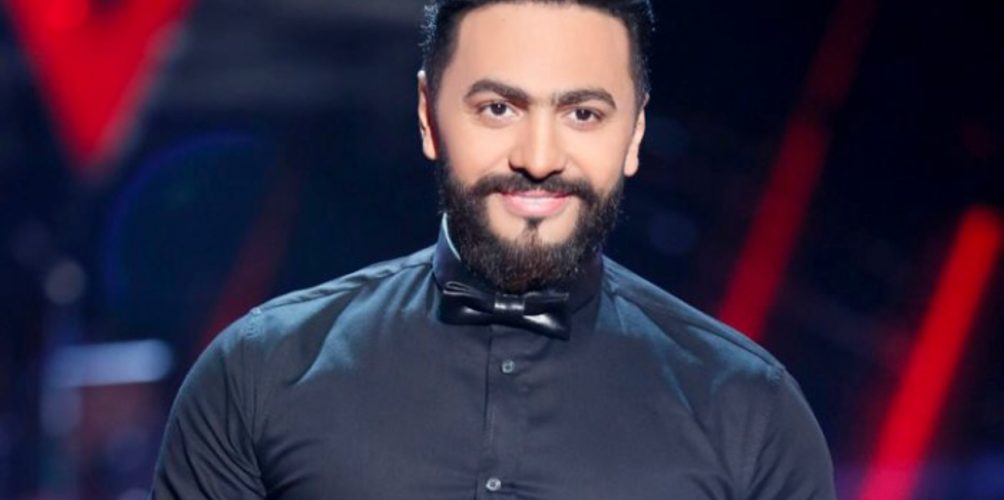 إلتهاب حاد في الحنجرة.. تطورات جديدة حول الوضع الصحي لتامر حسني