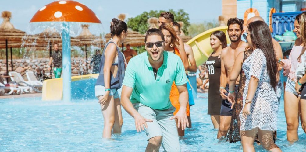 بالصور.. كواليس تصوير الأغنية الجديدة لمحمد عدلي