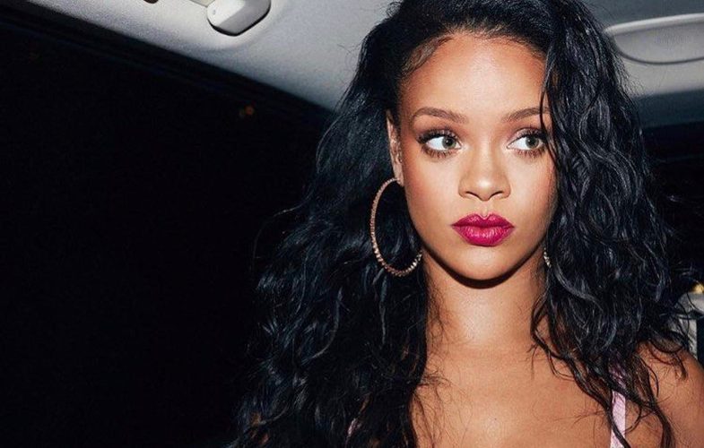 ريهانا تطالب ترامب بعدم استخدام أغانيها في أنشطته السياسية !