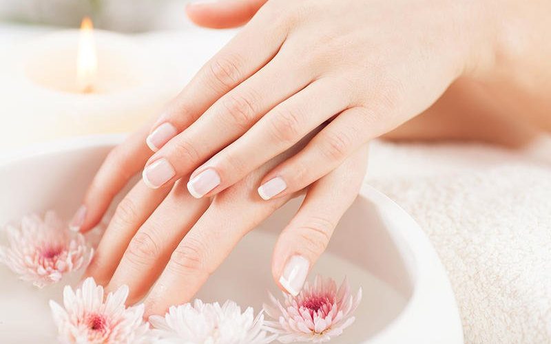 ماسكات طبيعية للعناية باليدين و الأظافر