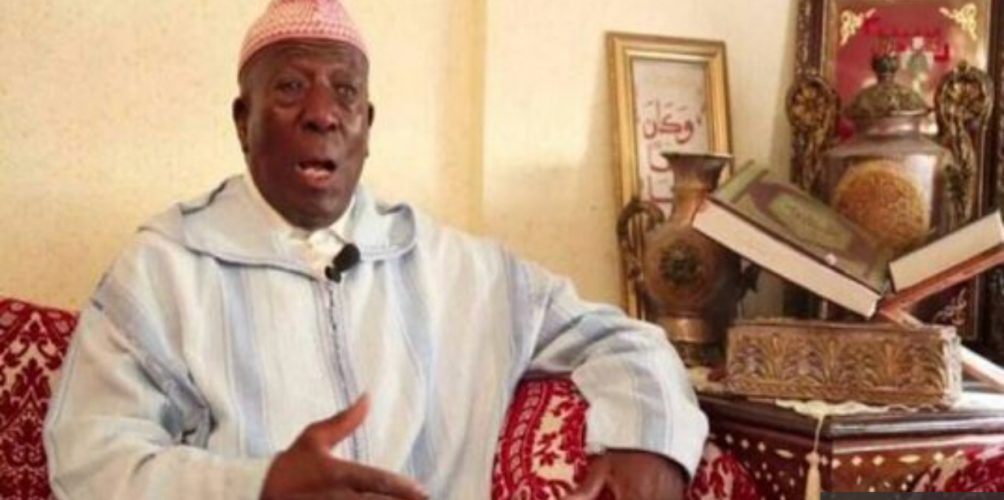 بعد تدهور حالته الصحية.. &laquo;&nbsp;با عزيزي&nbsp;&raquo; في المستشفى