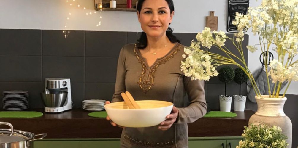 بالصور والفيديو.. شميشة تفتتح مطعما في دبي