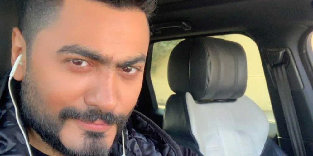 بالصور..تامر حسني يحقق أمنية فتاة فاقدة للبصر طلبت لقائه!