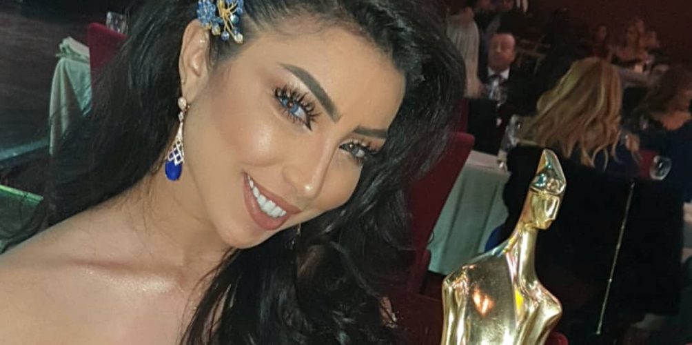 لبنان.. تتويج دنيا بطمة كأفضل فنانة مغربية في الشرق الأوسط (فيديو)