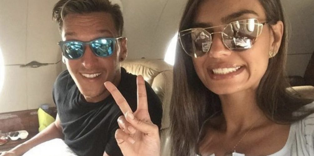 لن يقام في تركيا.. أوزيل وجولتشي يكشفان عن مكان وموعد زفافهما !