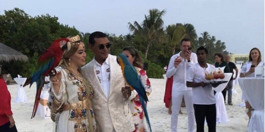 بالتقاليد المغربية..حفل زفاف أسطوري في المالديف ! (فيديو)