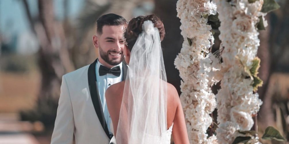 جمهور أمينوكس في حيرة من أمره.. ما حقيقة دخوله القفص الذهبي؟ (صور)