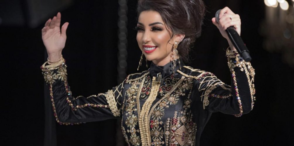 دنيا بطمة لمنتقدي إطلالاتها: &laquo;&nbsp;باراكا من السم&nbsp;&raquo; (صور)