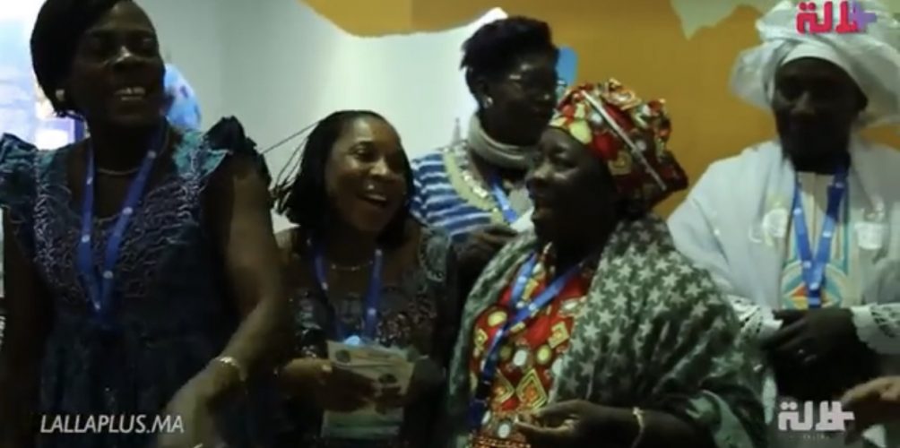 بغنائهن ورقصهن.. نساء افريقيات يخلقن الحدث في افتتاح معرض الصيد البحري بأكادير! (فيديو)
