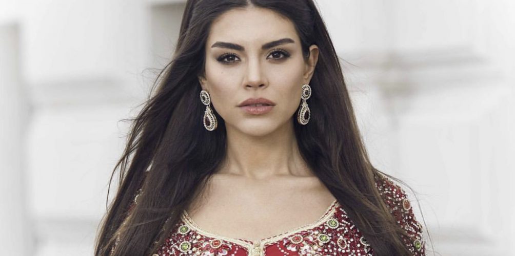 بصفتها سفيرة للقفطان بتركيا.. منار بطلة &laquo;&nbsp;سامحيني&nbsp;&raquo; تحل بالمغرب قريبا (صورة)