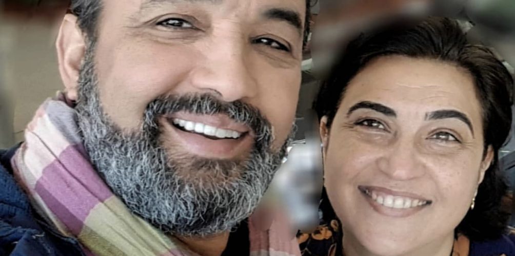 بكلمات مؤثرة.. رشيد الوالي يتحدث عن تضحيات زوجته (فيديو)