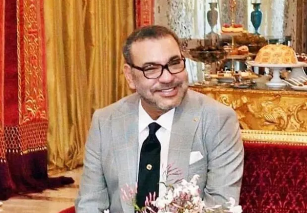 رواد مواقع التواصل الاجتماعي معجبون بابتسامة الملك محمد السادس (صورة)