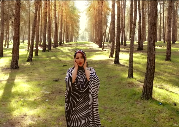 أهدتها لروح أمها.. سعيدة شرف تغني &laquo;&nbsp;يا ما يا&nbsp;&raquo; في عيد الأم (فيديو)