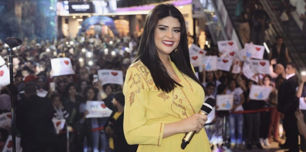 وصفتها بنجمتها الجميلة.. أحلام تتغزل في سلمى رشيد