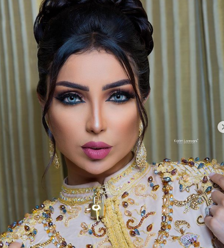 دنيا بطمة تتألق كعادتها بالقفطان المغربي