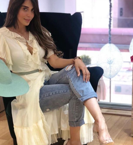 كريمة غيث: أنا عاهرة.. لأني امرأة قوية