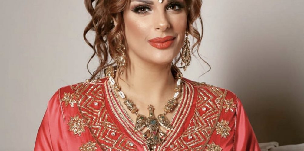 تفاديا لمن أسمتهم &laquo;&nbsp;مرضى نفسيين&nbsp;&raquo;.. الراقصة مايا توظف حارسا شخصيا ليرافقها (فيديو)