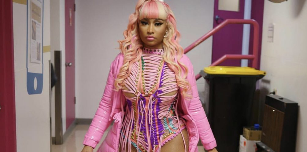 صدمت جمهورها.. نيكي ميناج تعلن اعتزالها الفن!