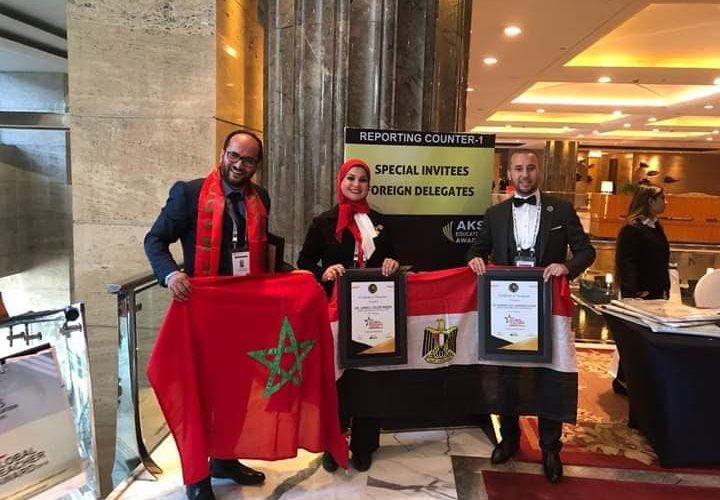 الهند.. أستاذ مغربي يُتوج بجائزة &laquo;&nbsp;المعلم العالمي الدولية&nbsp;&raquo;