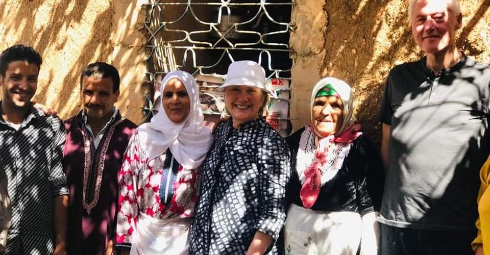 زارا أوريكا وجامع الفنا.. هيلاري كلينتون وزوجها يستمتعان بوقتهما في مراكش (صور)