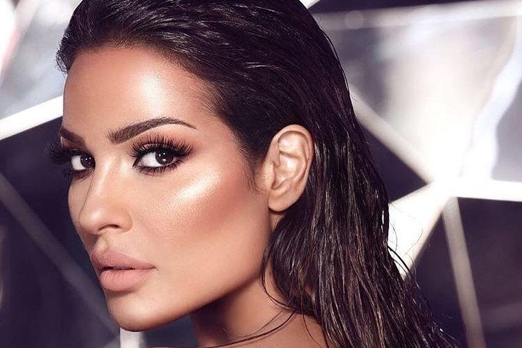 نادين نجيم تعلن انفصالها عن زوجها