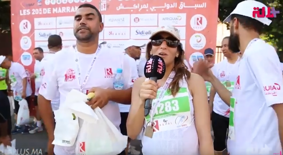 بدعم من زوجها.. حامل في الشهر التاسع تشارك في ماراطون في مراكش (فيديو)